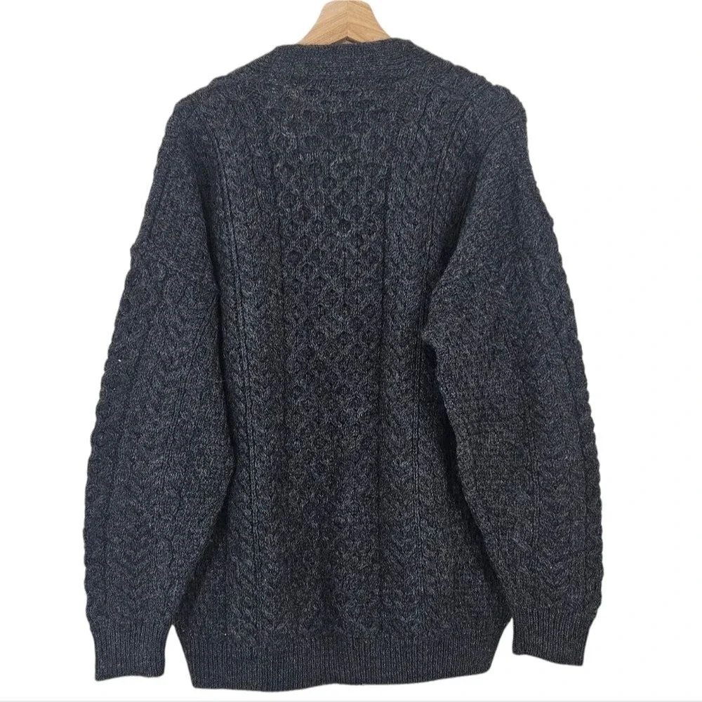 Orvis 100% Ireland Wool Gray Fisherman Cable Knit Cardigan size XL - Picture 2 of 6